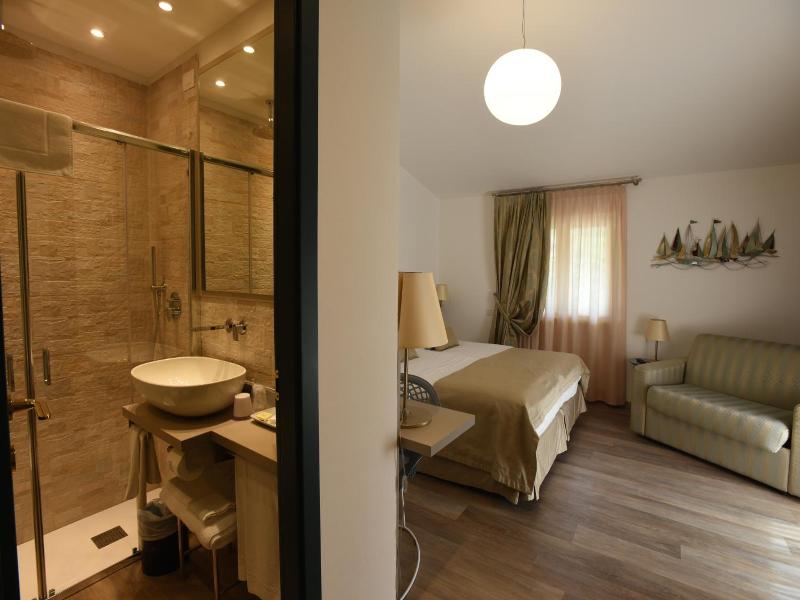 Hotel La Vigna image