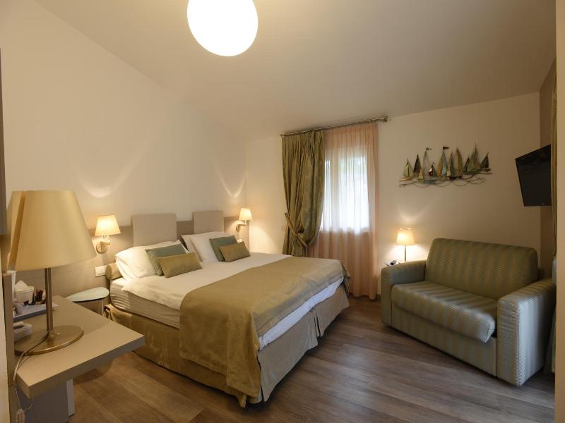 Hotel La Vigna image