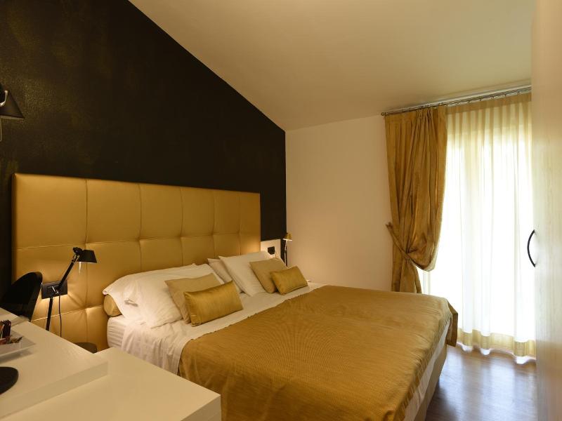 Hotel La Vigna image