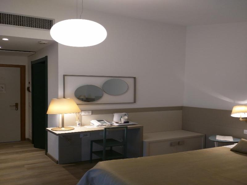 Hotel La Vigna image