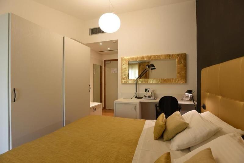 Hotel La Vigna image