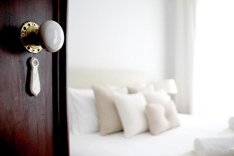 Oryza Guest House & Suites image