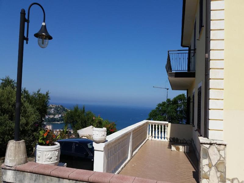 Villa Malandrino Guest House image