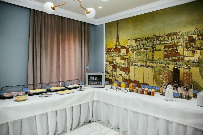 Hotel Royal Class image