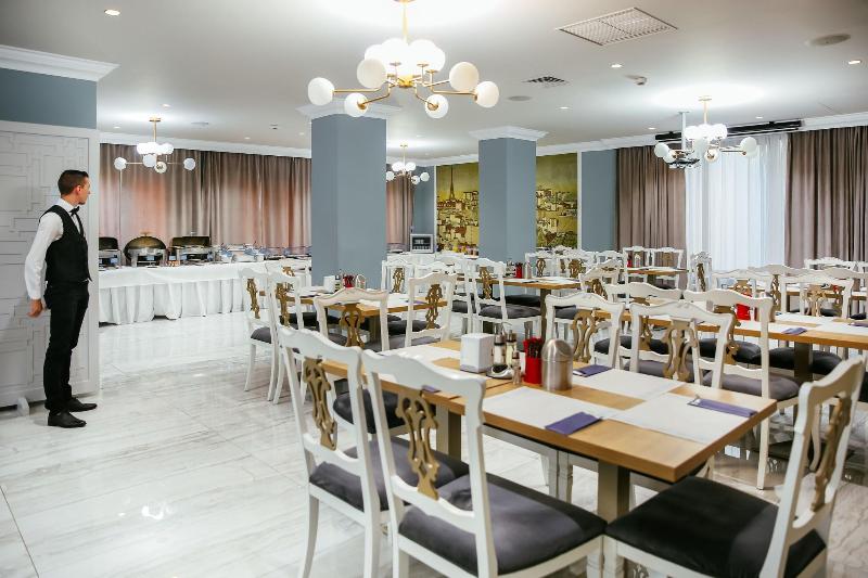 Hotel Royal Class image