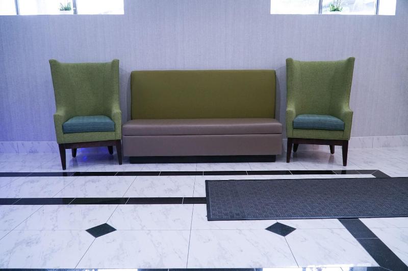 Hotel Mint Jfk Airport image