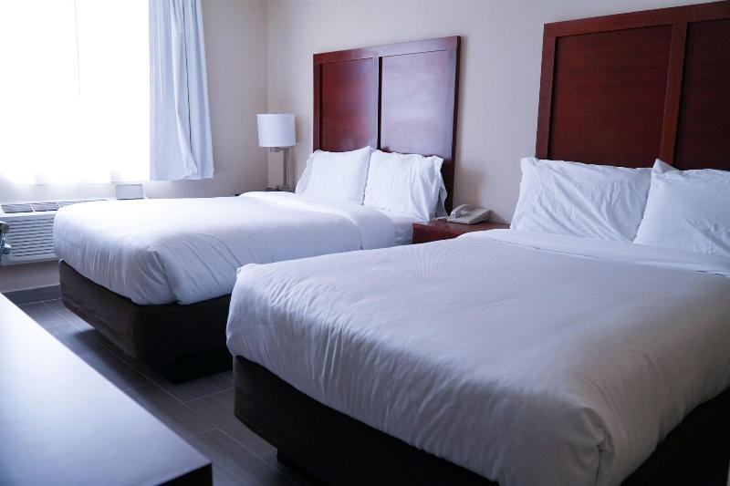 Hotel Mint Jfk Airport image