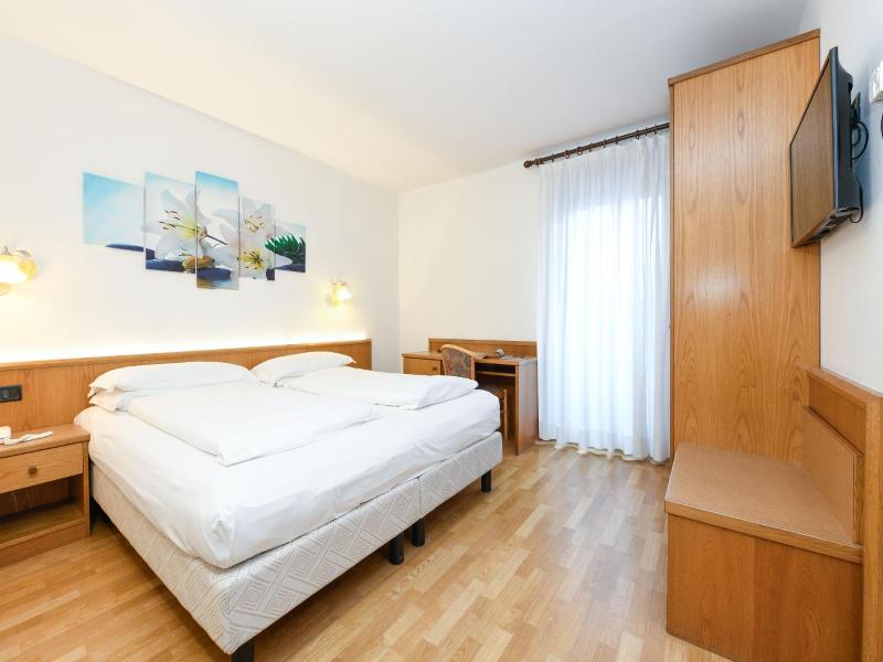 Hotel Denny image