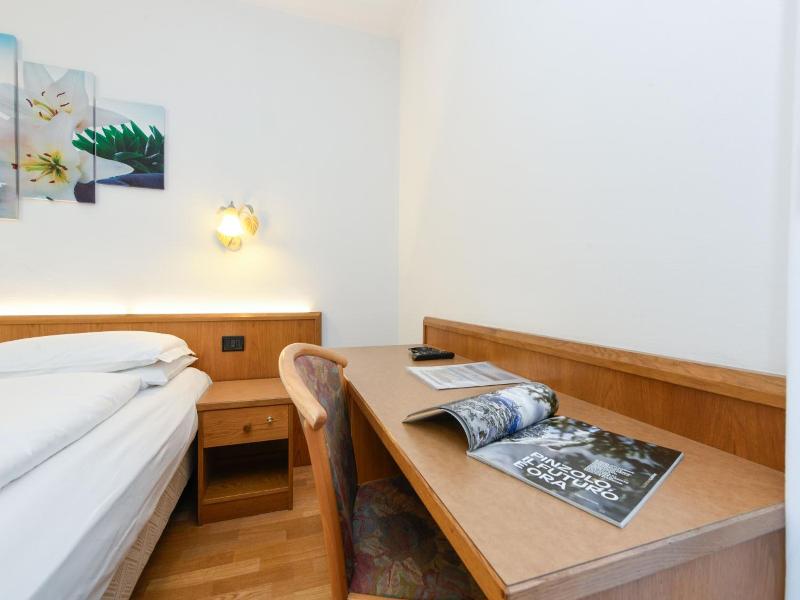 Hotel Denny image