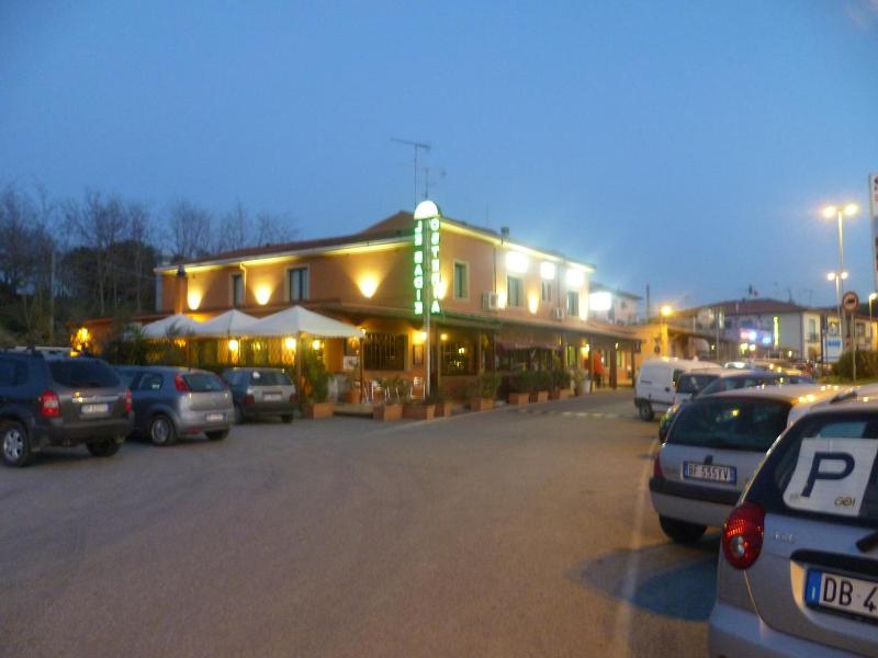Hotel Le Badie image