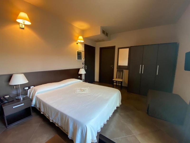 Hotel Le Badie image