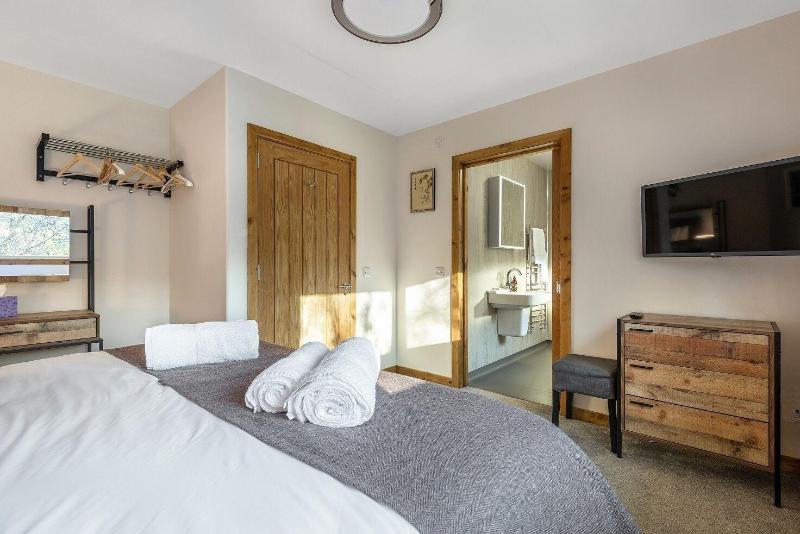 Skye Lodge image