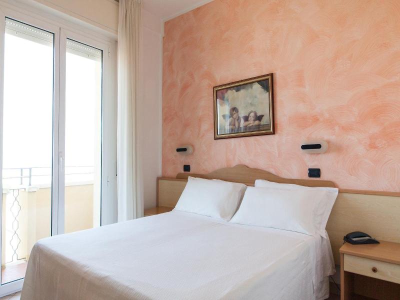 Hotel Palos image