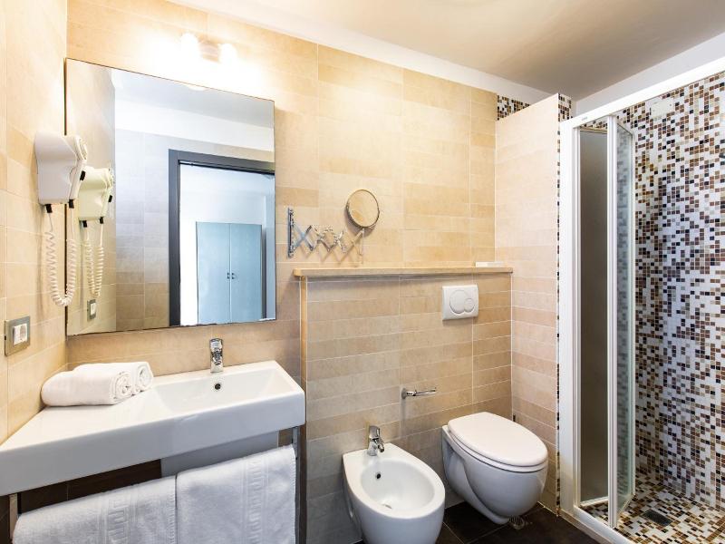 Hotel Palos image