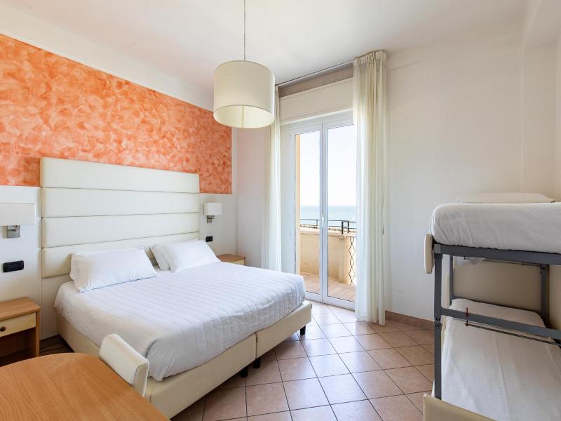 Hotel Palos image