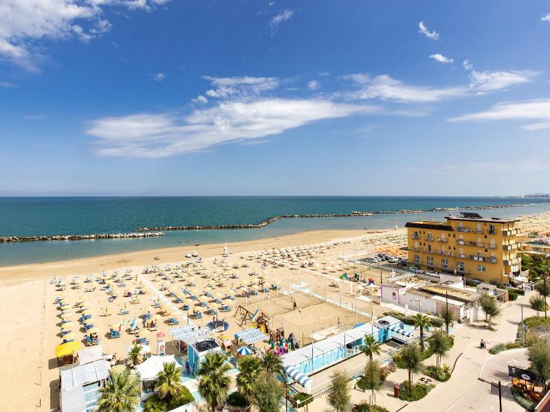 Hotel Palos image