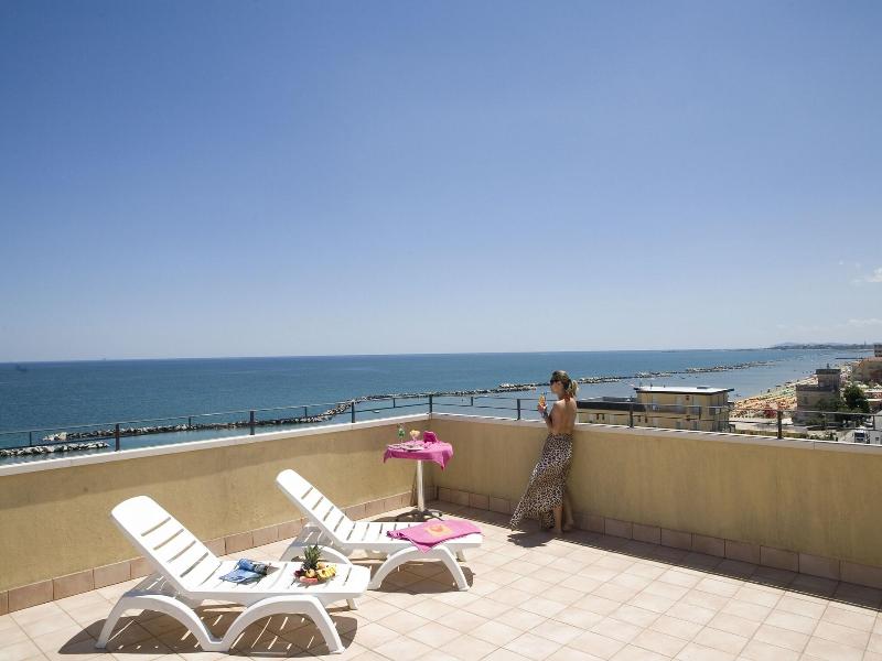 Hotel Palos image