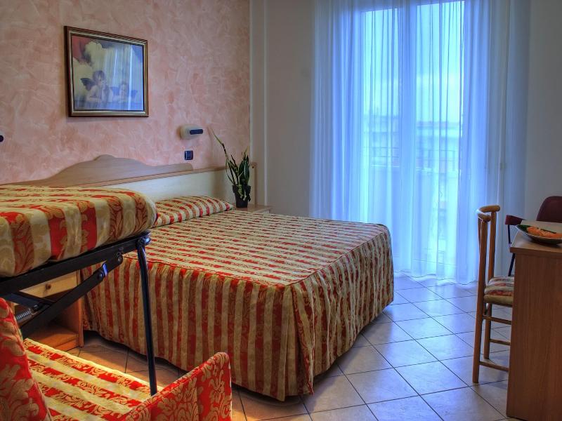 Hotel Palos image
