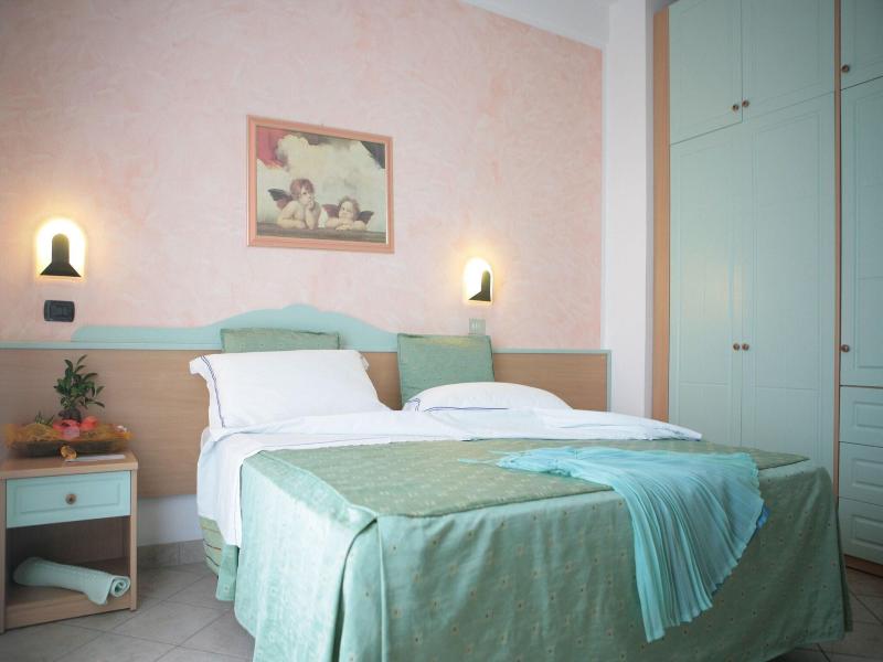 Hotel Palos image