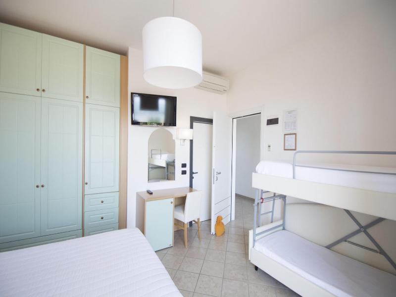 Hotel Palos image