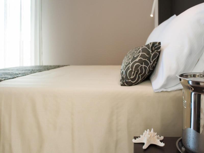 Hotel Palos image