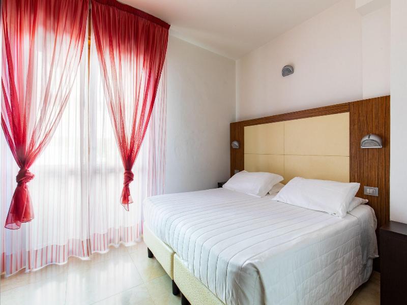 Hotel Palos image