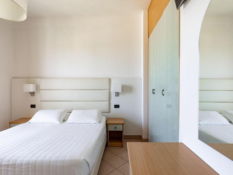 Hotel Palos image