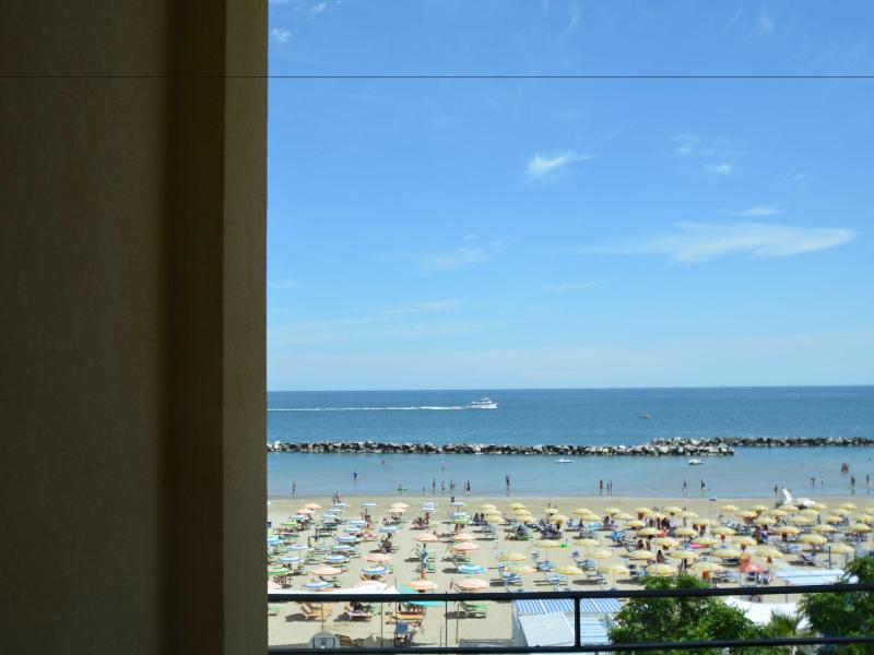 Hotel Palos image