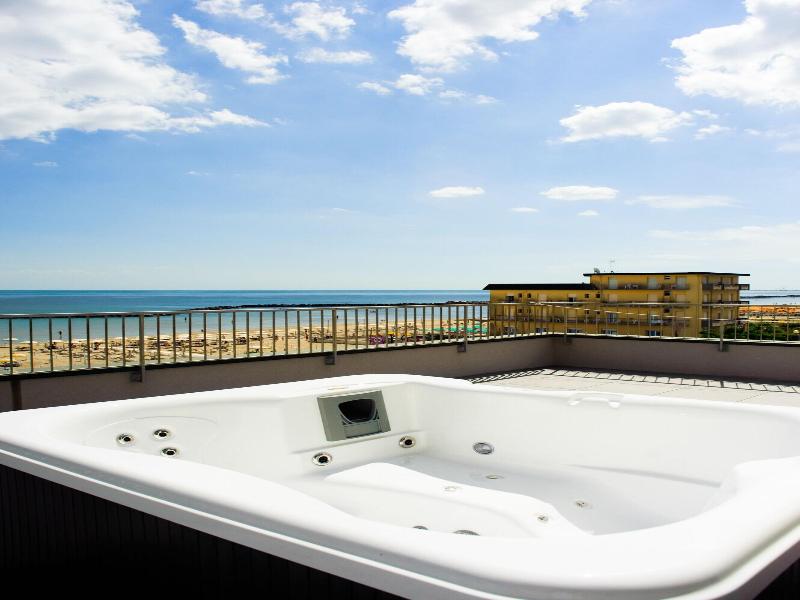 Hotel Palos image