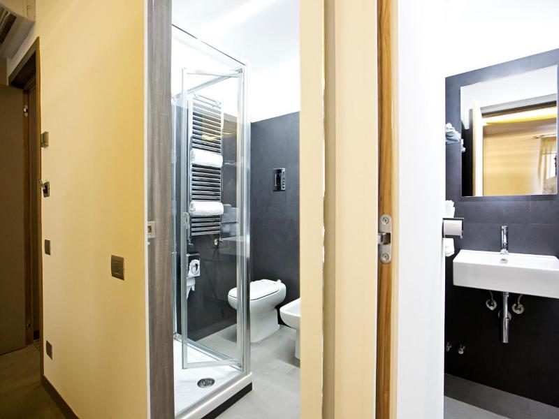 Hotel Tiro A Volo image