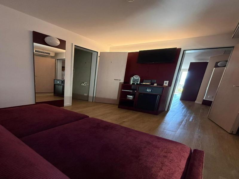 Hotel Elvezia Ascona image