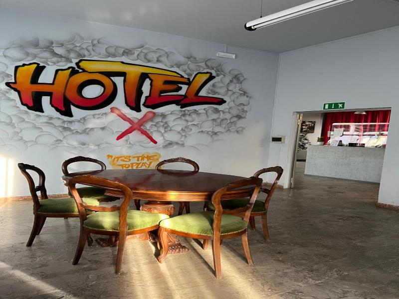 Hotel X image