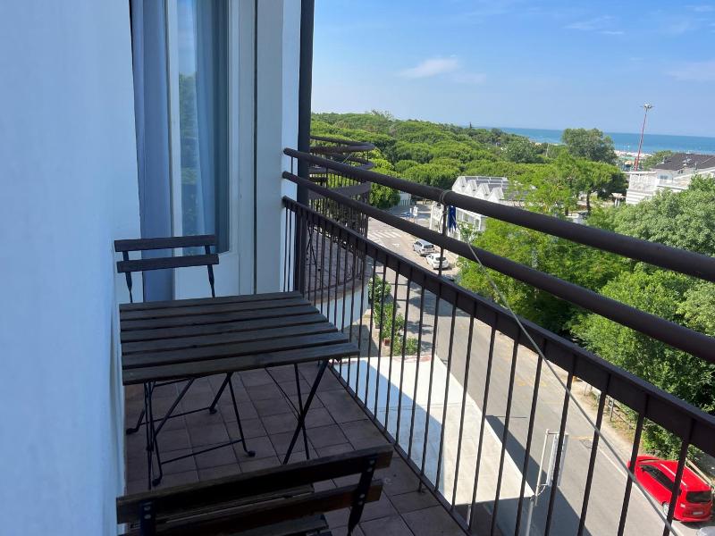 Hotel X image