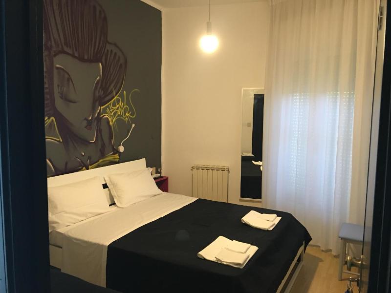 Hotel X image