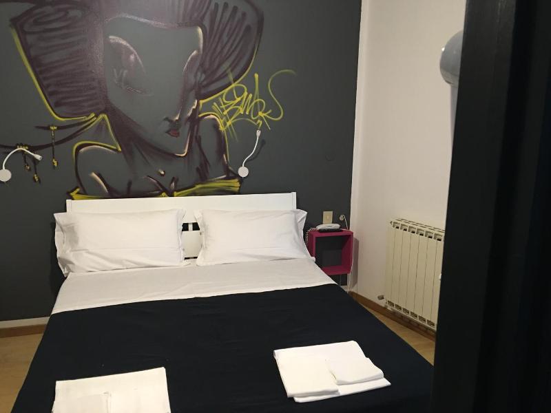 Hotel X image