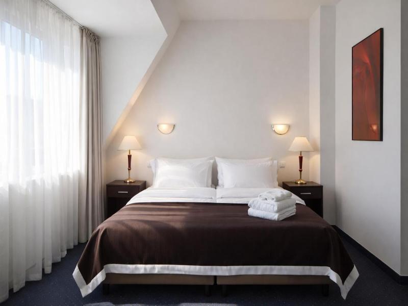 Hotel Pawlovnia image