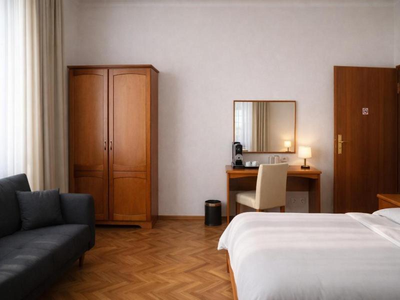 Hotel Pawlovnia — general view