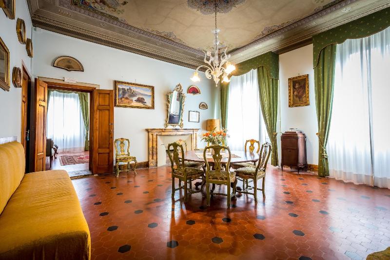Villa Le Farnete image