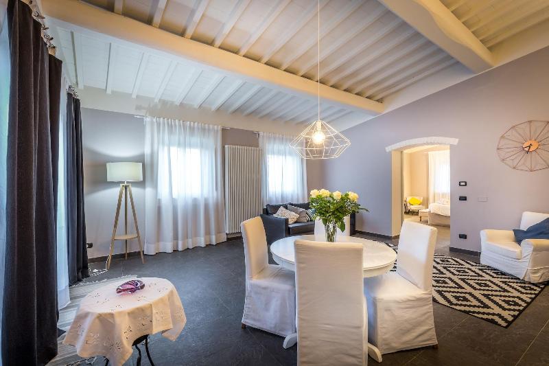Villa Le Farnete image
