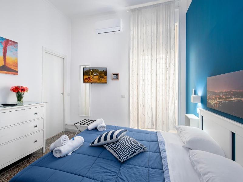 Mellos B&B image