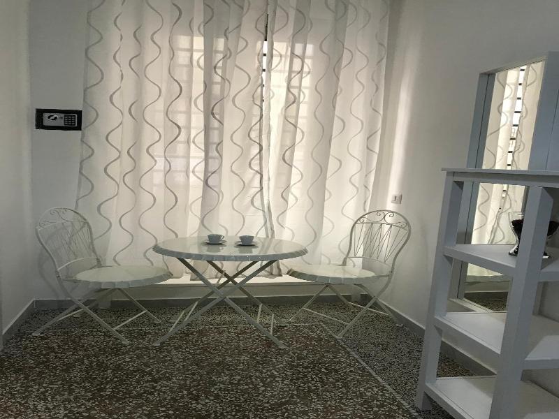 Mellos B&B image