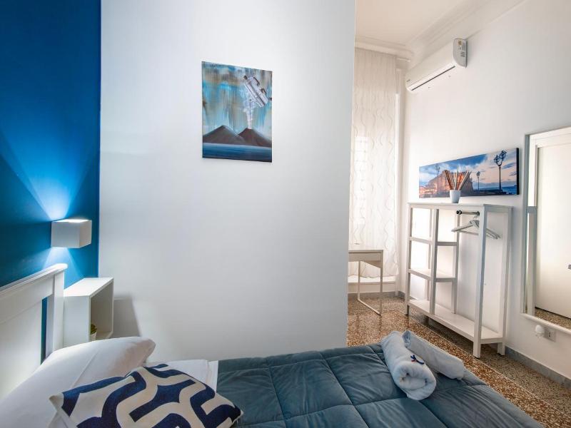 Mellos B&B image
