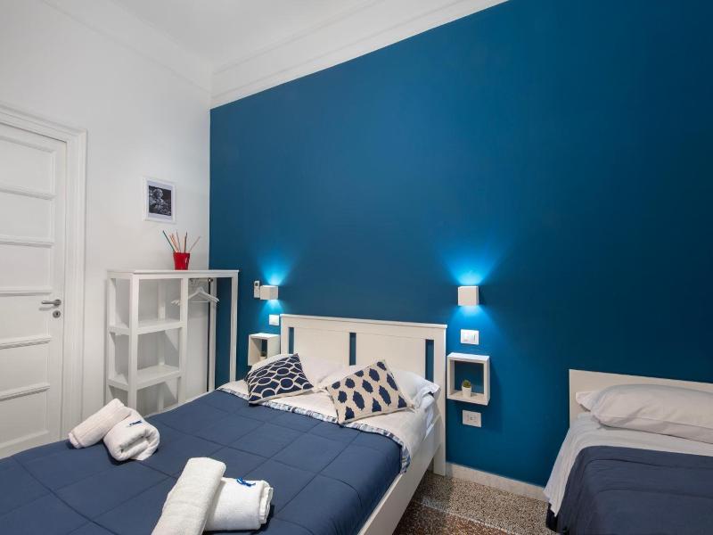 Mellos B&B image