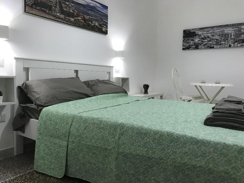 Mellos B&B image