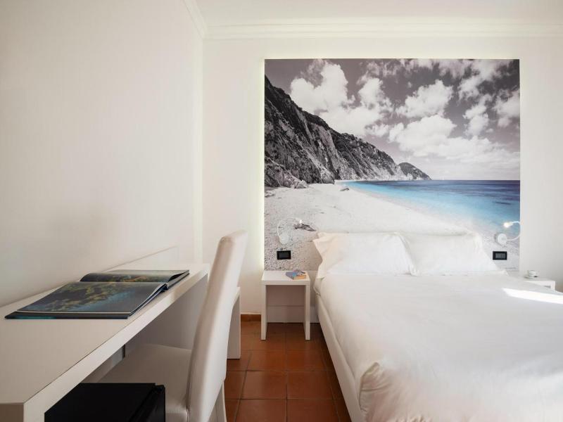 Hotel Barracuda image
