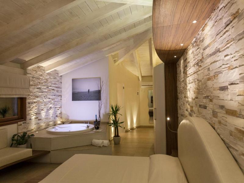 Hotel Barracuda image
