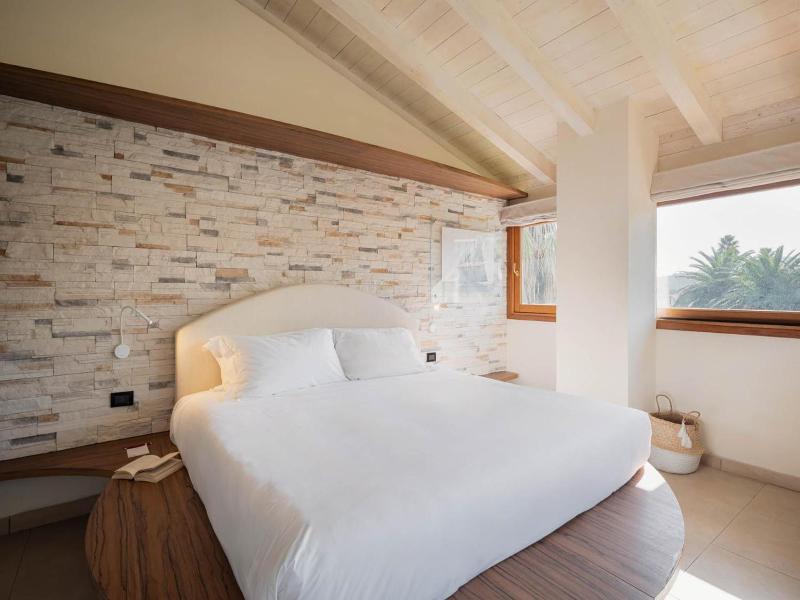 Hotel Barracuda image