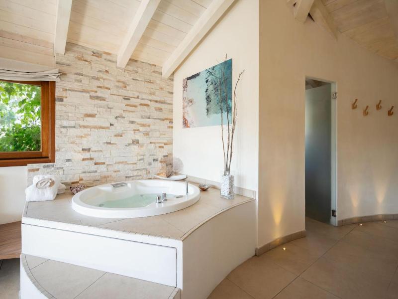 Hotel Barracuda image