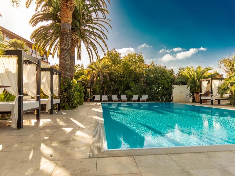 Hotel Barracuda image