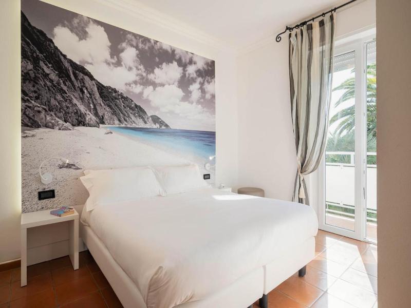 Hotel Barracuda image